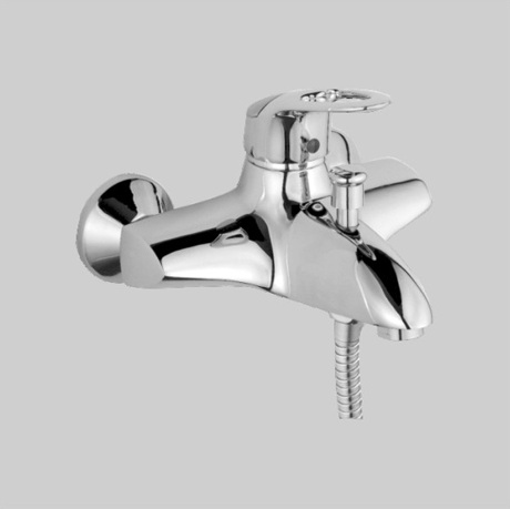 Т4502 Cмеситель д/ванны .OUTE