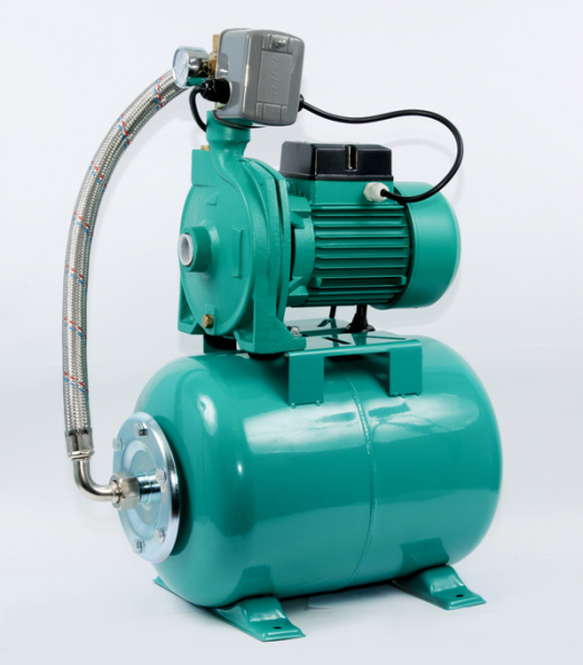 ATCP158  (100л/мин.на30м) Насосная станция с расширительным баком 24л